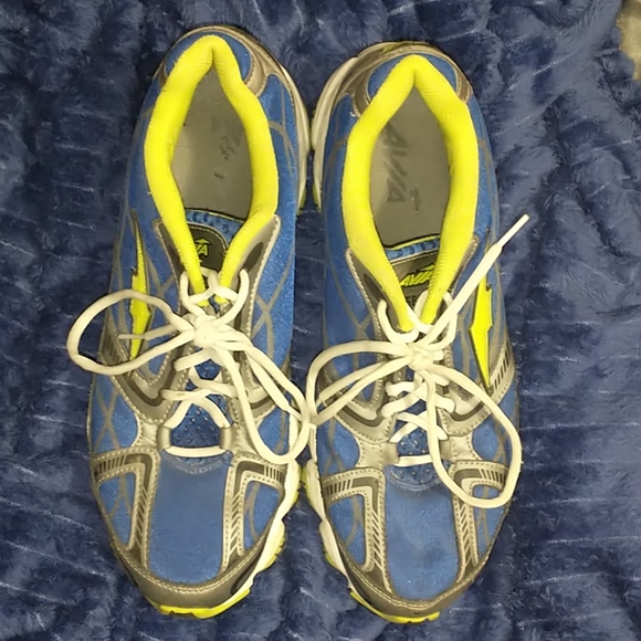 Avia Running Shoes - Picture 2 of 4